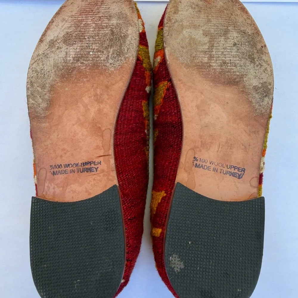 Res Ipsa Kilim Slippers – Handmade Woven Wool & Leather – Size 10 – Unique Pair - Picture 10 of 11